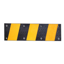 Rampe de franchissement de portail