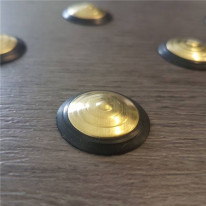 Kit avec 5 plaquette de 33 plots striés en laiton 