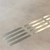 Barrette podotactile en aluminium pré-adhésivée - 