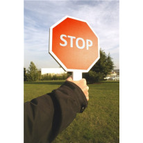 Panneau de signalisation STOP d´aide au trafic