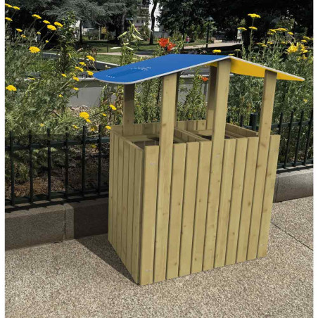 Corbeille en bois tri sélectif dans un parc