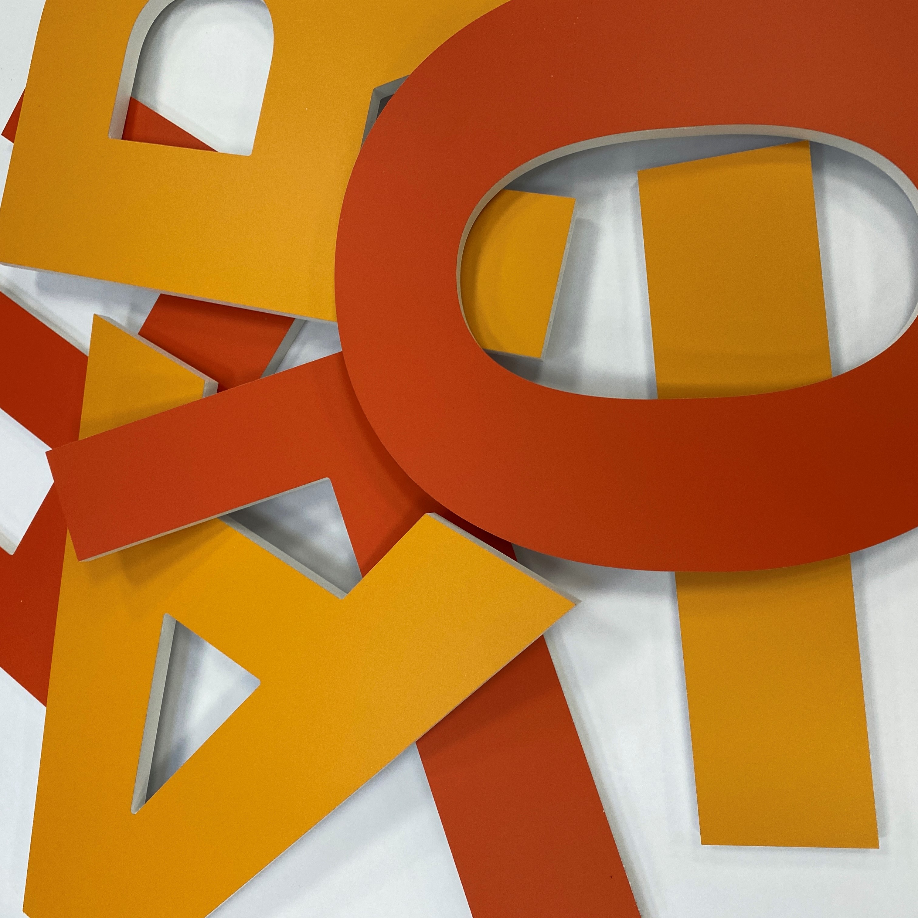 N°1 signalétique sur-mesure